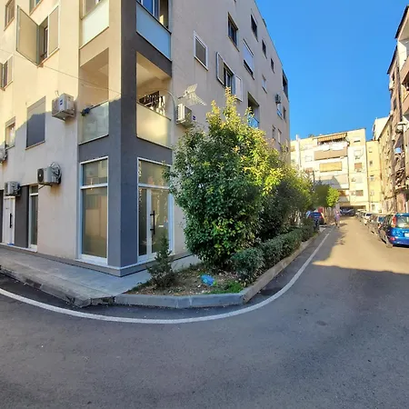 Francie's Apartment, Tirana